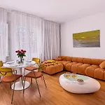 Apartment T3 Authentique Avec Terrasse Et Parking Prive Royan