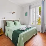 Apartment T3 Authentique Avec Terrasse Et Parking Prive Royan