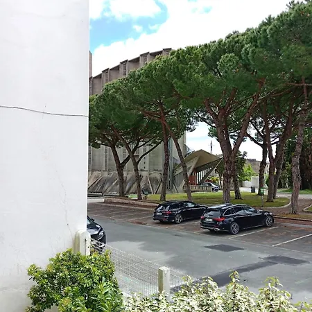 T3 Authentique Avec Terrasse Et Parking Prive *