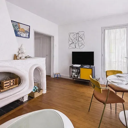 T3 Authentique Avec Terrasse Et Parking Privé Royan
