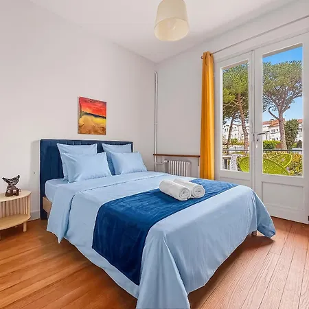 Διαμέρισμα T3 Authentique Avec Terrasse Et Parking Prive *