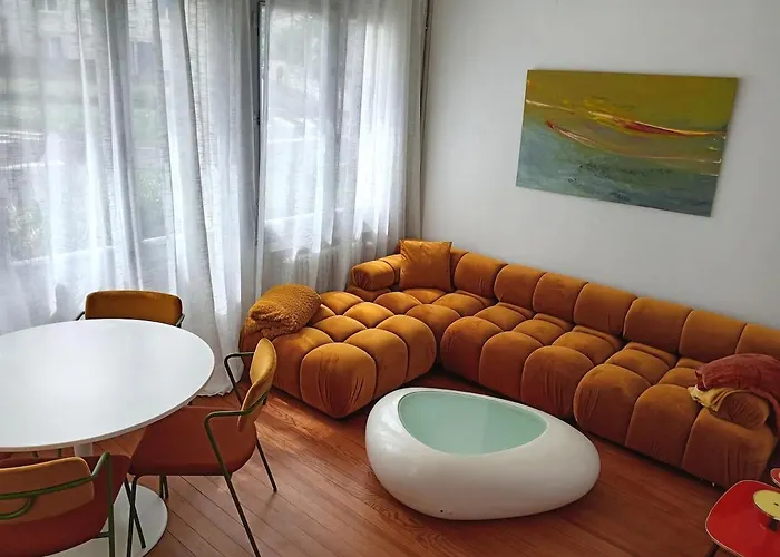 T3 Authentique Avec Terrasse Et Parking Prive